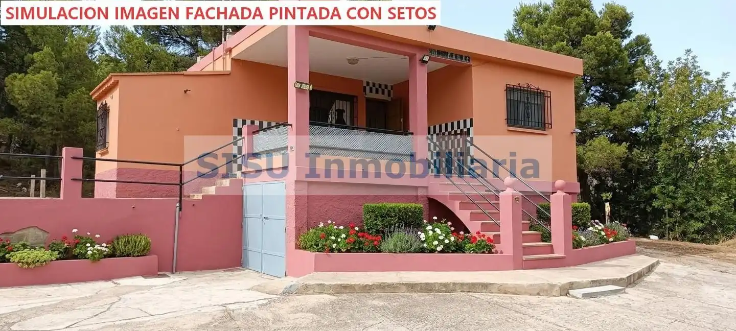 Vista exterior de Finca rústica en venda en Llíria amb Jardí privat, Terrassa i Piscina