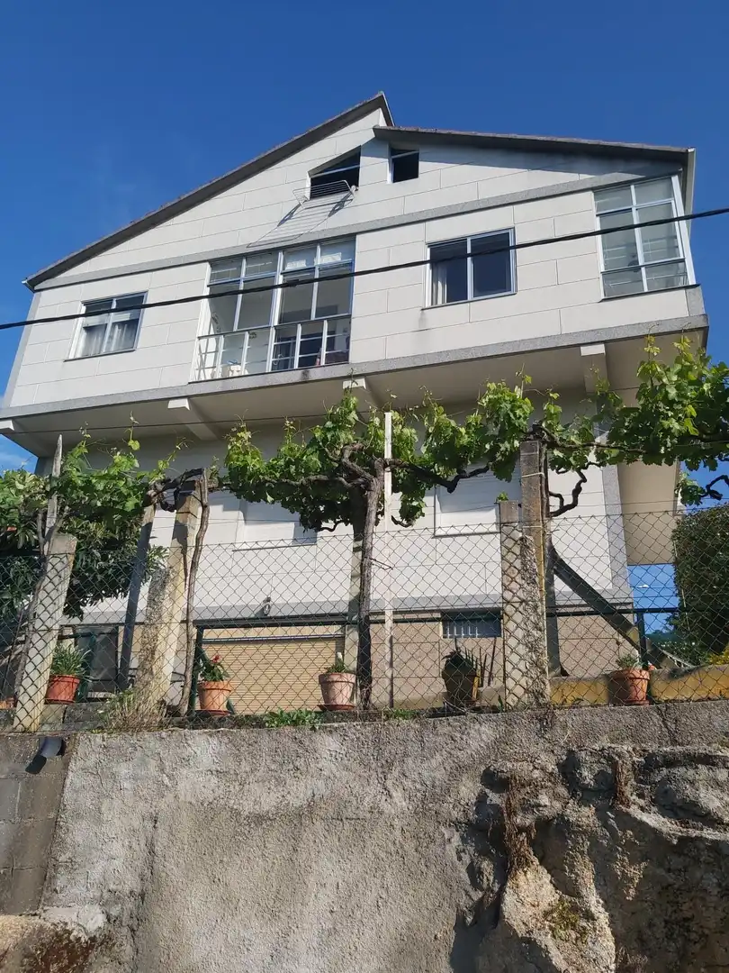 Exterior view of Houses for sale in Ourense Capital 
