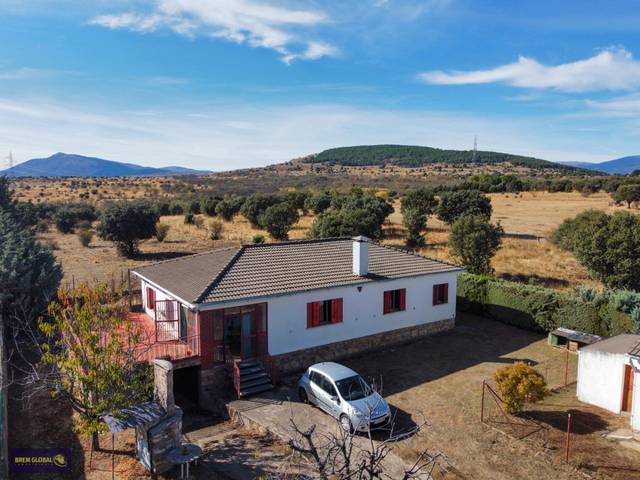 Casa-chalet en Venta en  Manjirón en Puentes Viejas