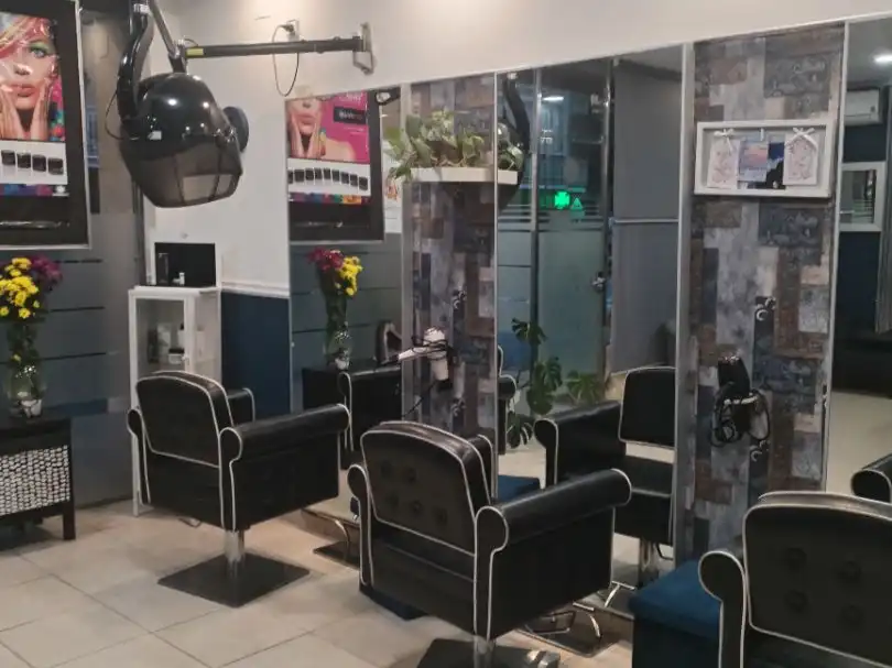 Business premises for transfer in Avenida 2