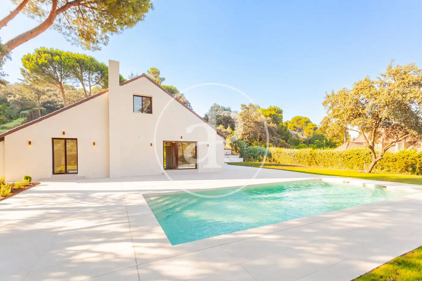 Vista exterior de Casa o xalet en venda en Ciudalcampo amb Aire condicionat, Calefacció i Jardí privat