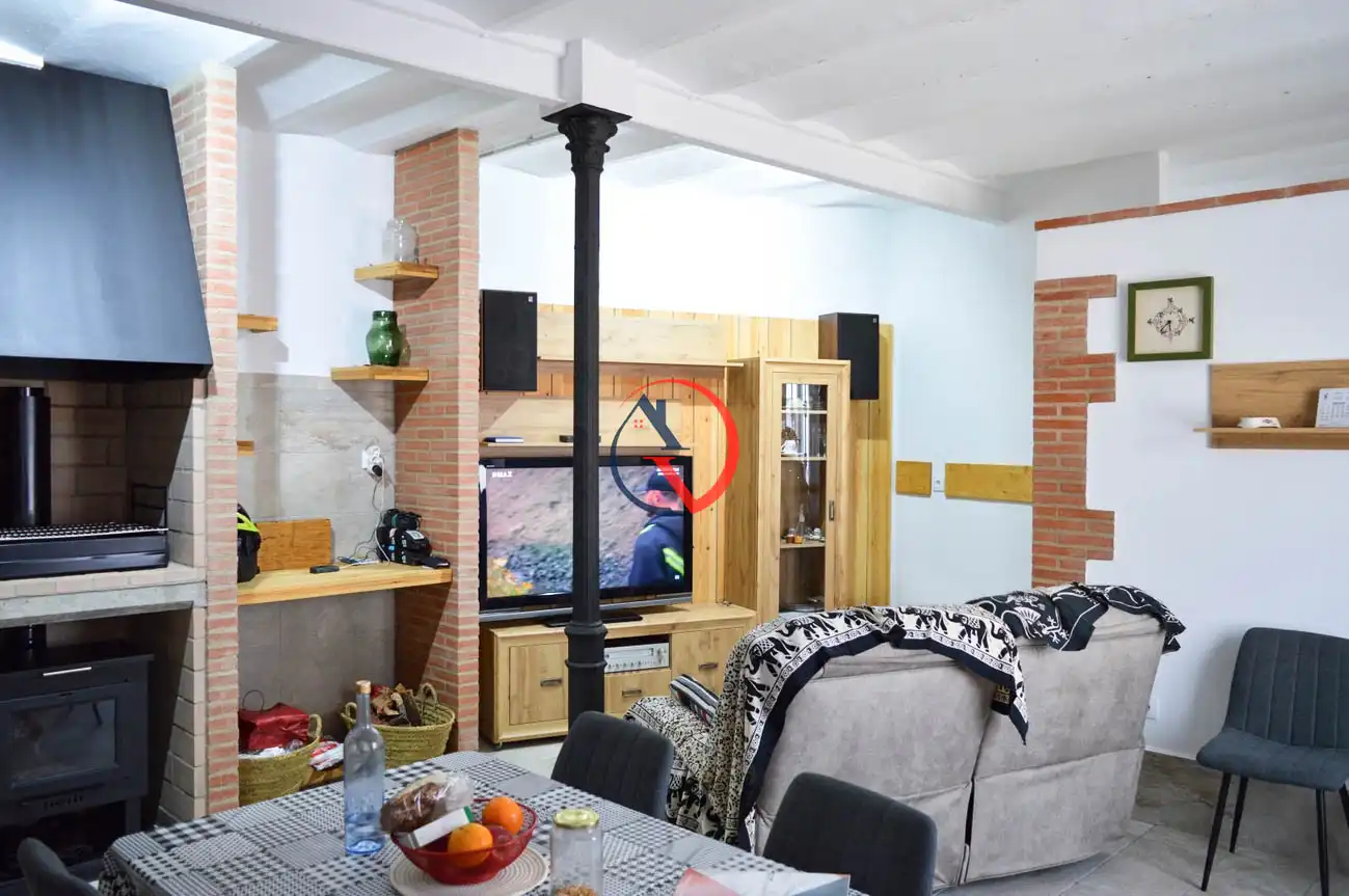 Wohnzimmer von Haus oder Chalet zum Verkauf in Hinojosa del Valle mit Möbliert