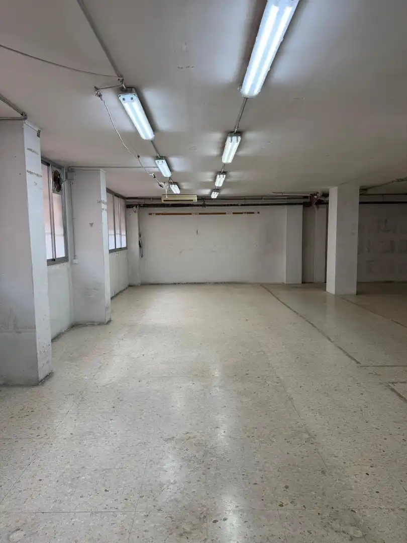 Business premises to rent in BADAL 58, imagen 3