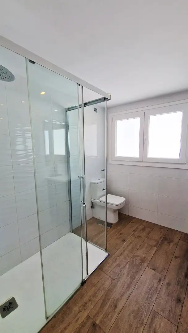 Bathroom of Attic for sale in Málaga  with Air Conditioner, Terrace and Furnished