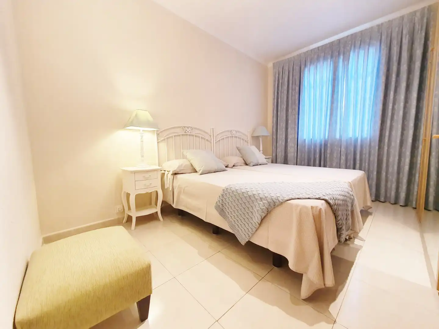 Schlafzimmer von Wohnung zum Verkauf in Barcelona mit Klimaanlage, Heizung und Möbliert