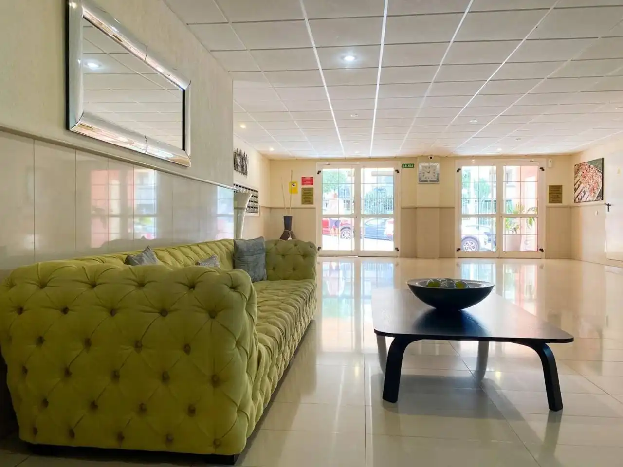 Apartamento en venta en Adeje con Amueblado y Piscina comunitaria