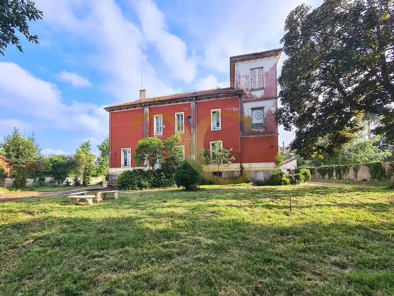 Vista exterior de Casa o xalet en venda en Gijón  amb Jardí privat, Terrassa i Traster