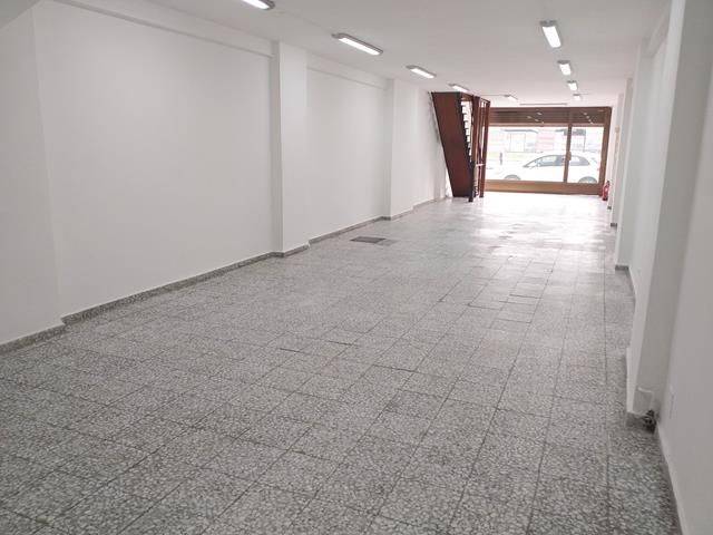 Local comercial en Alquiler en Calle Marqués de la Hermida en Castilla - Hermida
