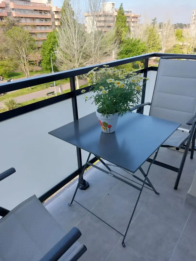 Terraza de Piso de alquiler en Laredo con Calefacción, Terraza y Amueblado