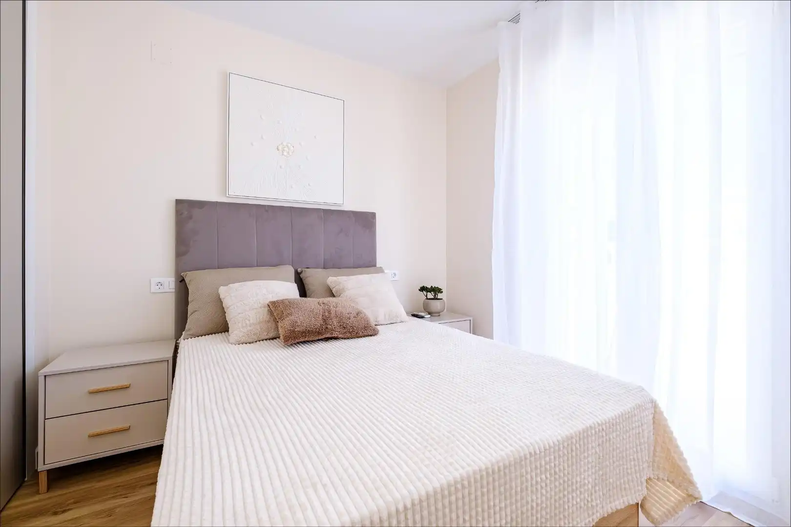 Habitación de Casa adosada en venta en Orihuela con Aire acondicionado, Terraza y Trastero