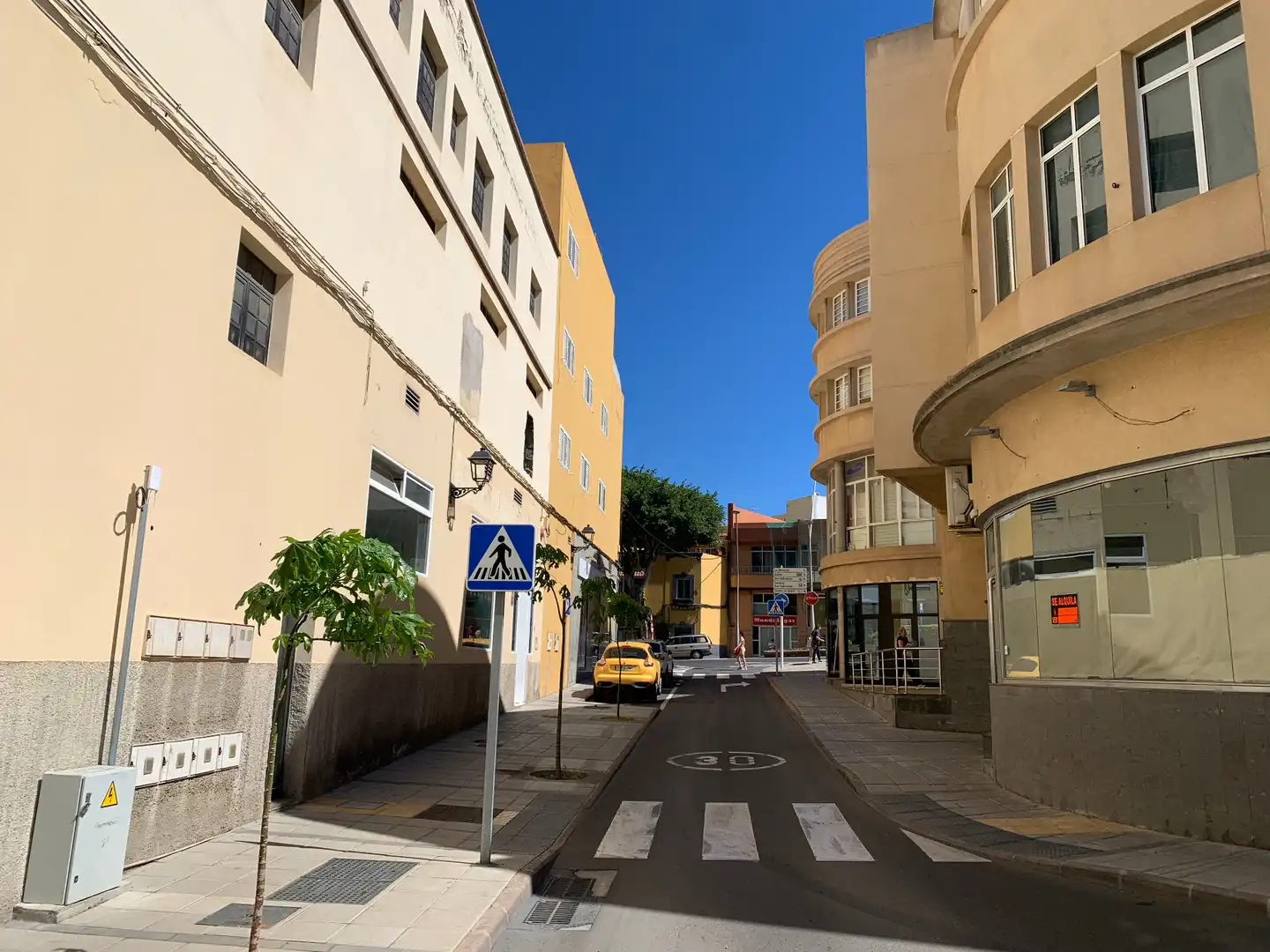 Vista exterior de Local en venta en Gáldar