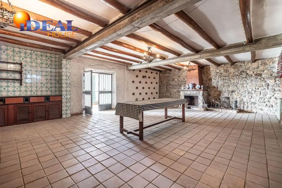 Casa rústica amb piscina en venda a Santa Fe, imagen 11