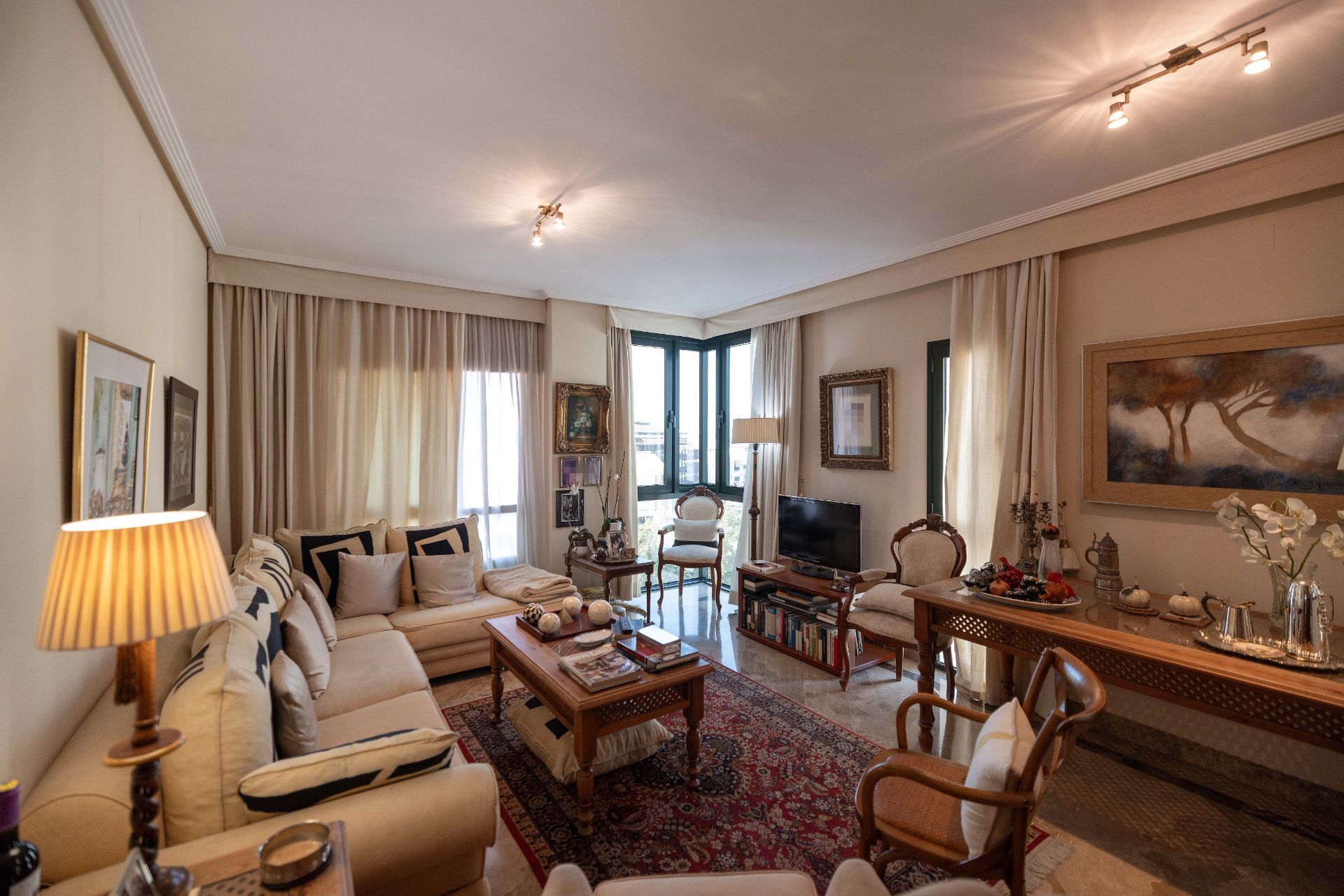 Living room of Flat for sale in Marbella  with Air Conditioner, Heating and Storage room