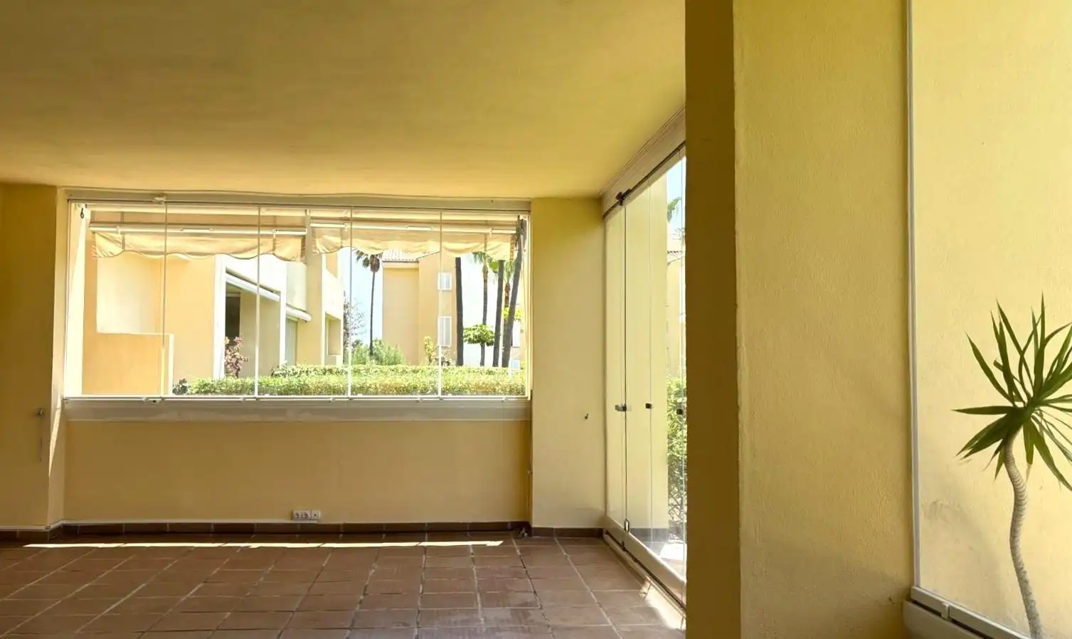 Apartamento de alquiler en Marbella con Aire acondicionado, Terraza y Piscina comunitaria