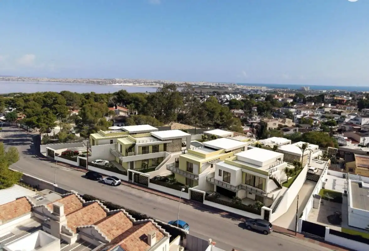 Chalet con piscina en venta en Orihuela Costa, imagen 3