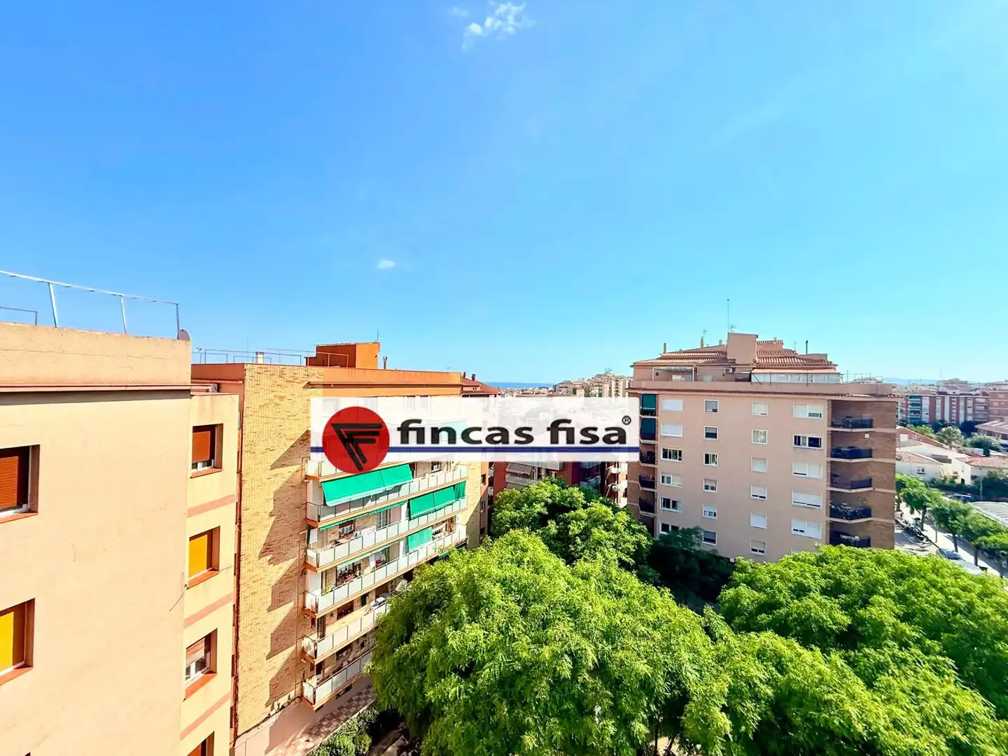 Vista exterior de Pis en venda en Premià de Mar amb Aire condicionat, Calefacció i Terrassa
