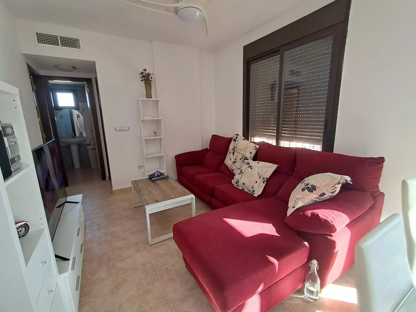 Wohnzimmer von Dachboden zum Verkauf in Águilas mit Klimaanlage, Heizung und Privatgarten