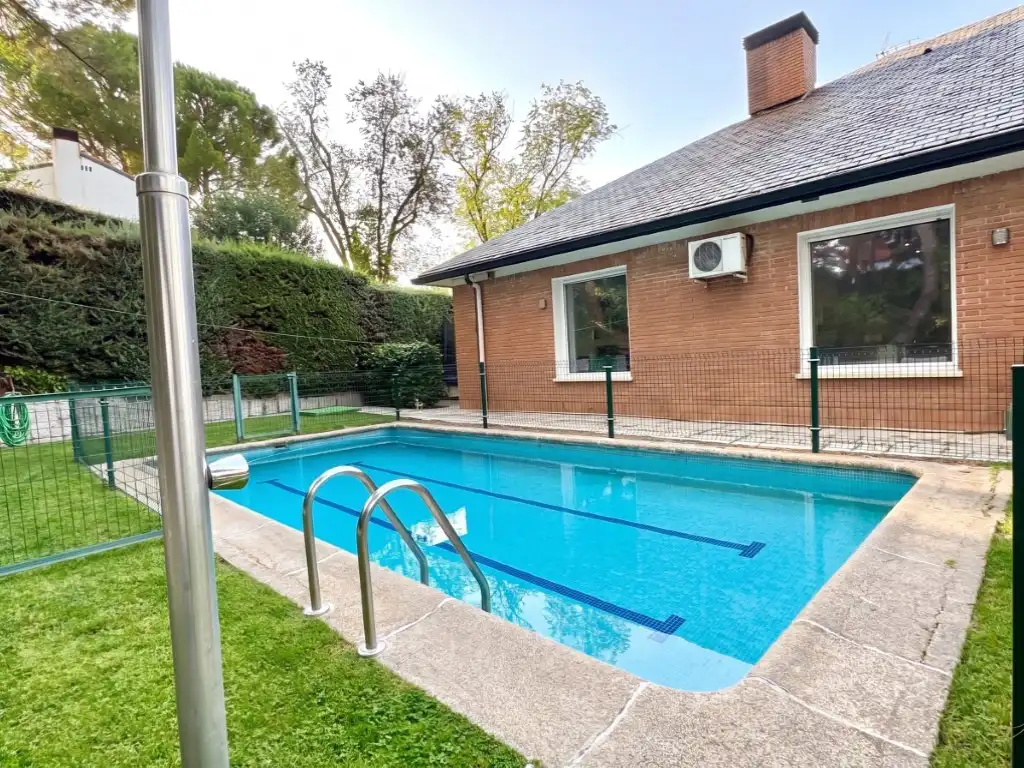 Swimming pool of Houses for sale in Santo Domingo