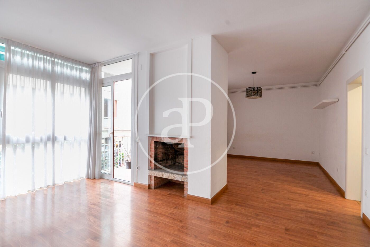Living room of Flat for sale in  Barcelona Capital  with Air Conditioner, Heating and Terrace
