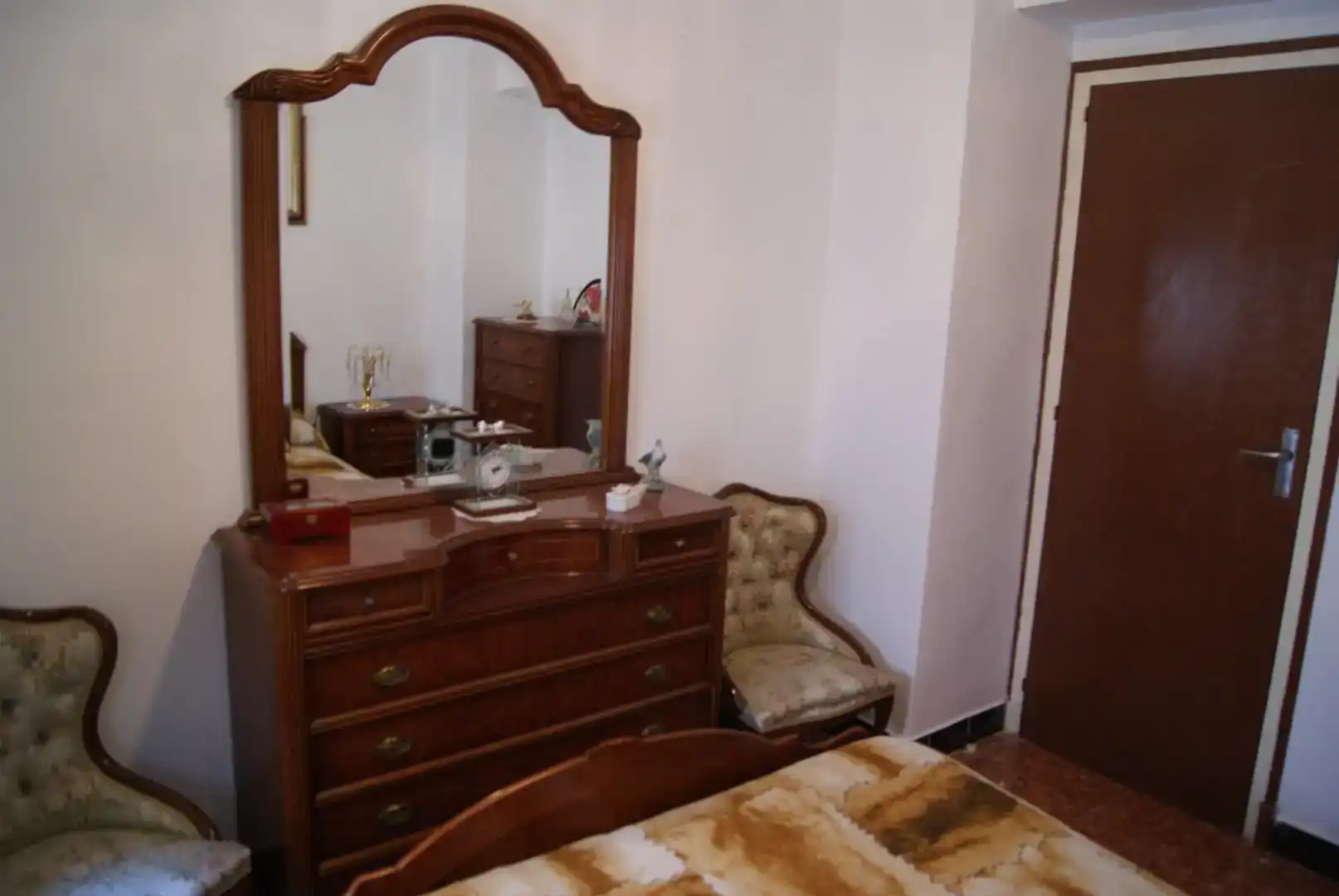 Schlafzimmer von Wohnung zum Verkauf in Biel mit Klimaanlage, Privatgarten und Abstellraum
