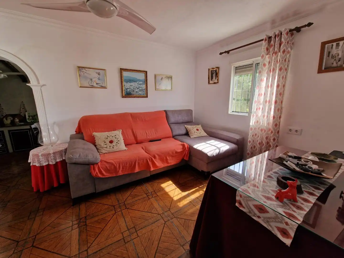 Sala de estar de Finca rústica en venta en Algar con Aire acondicionado
