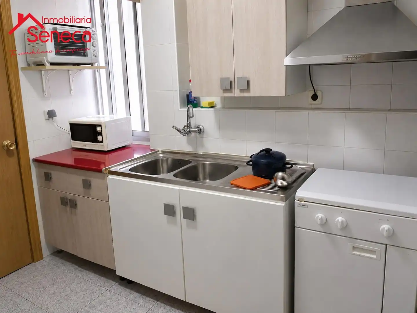 Küche von Wohnung zum Verkauf in Córdoba mit Klimaanlage, Terrasse und Möbliert