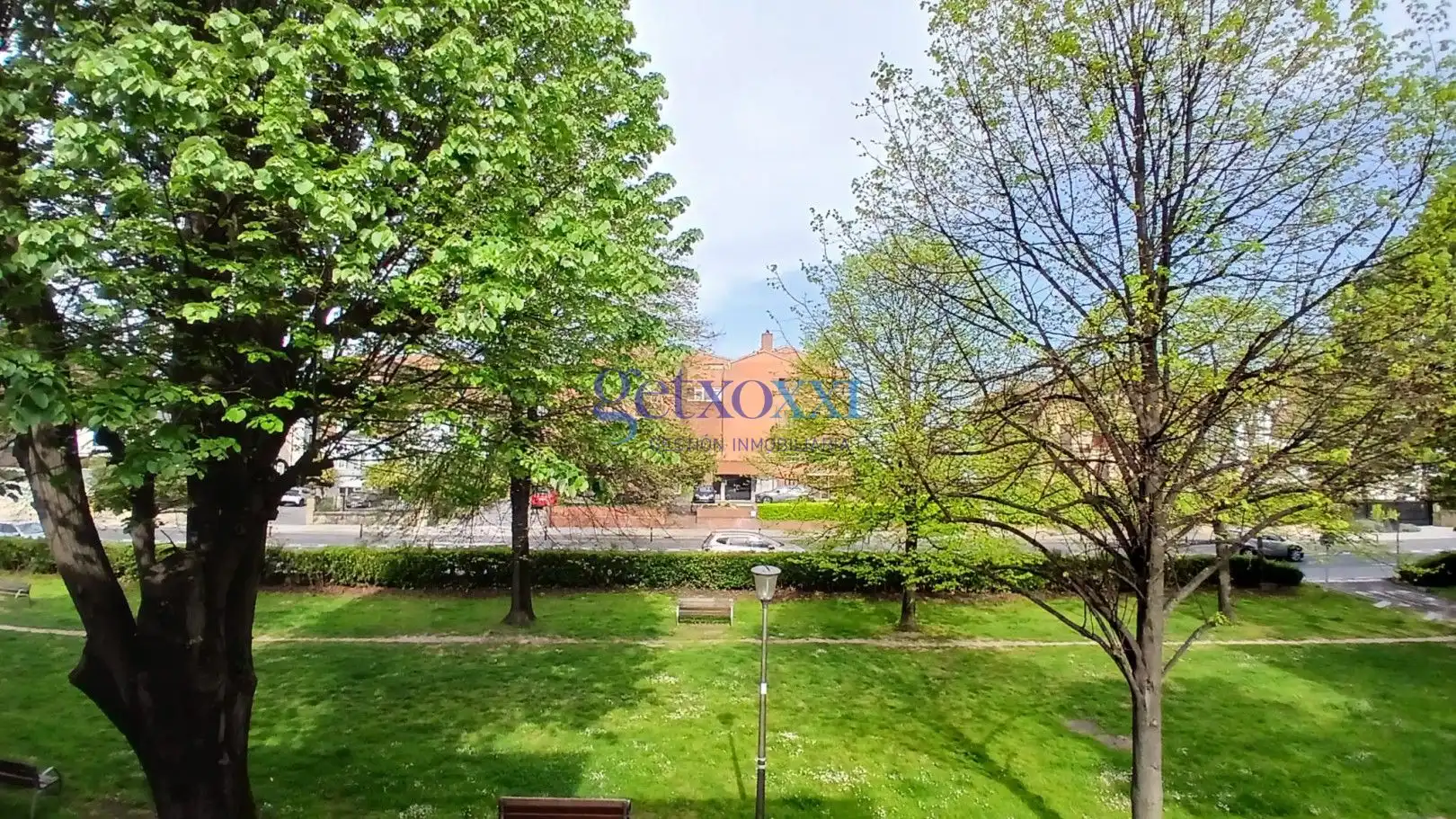 Vista exterior de Casa adosada en venda en Getxo  amb Calefacció, Jardí privat i Traster