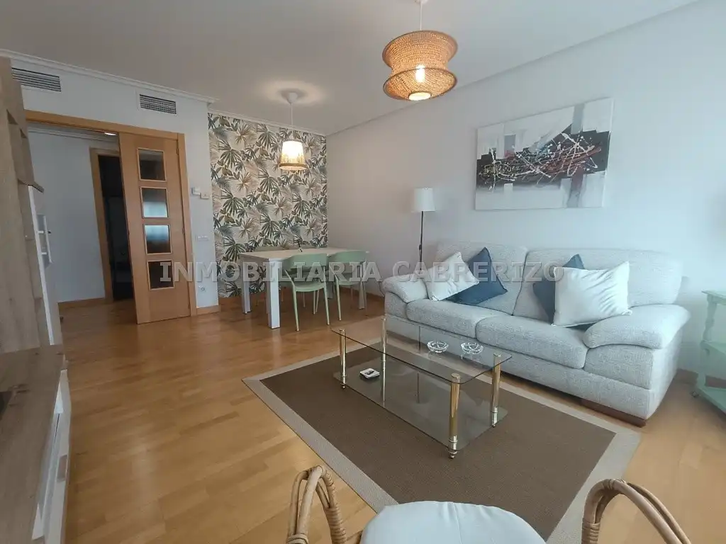 Wohnzimmer von Wohnungen zur Miete in  Logroño mit Klimaanlage, Heizung und Parkett