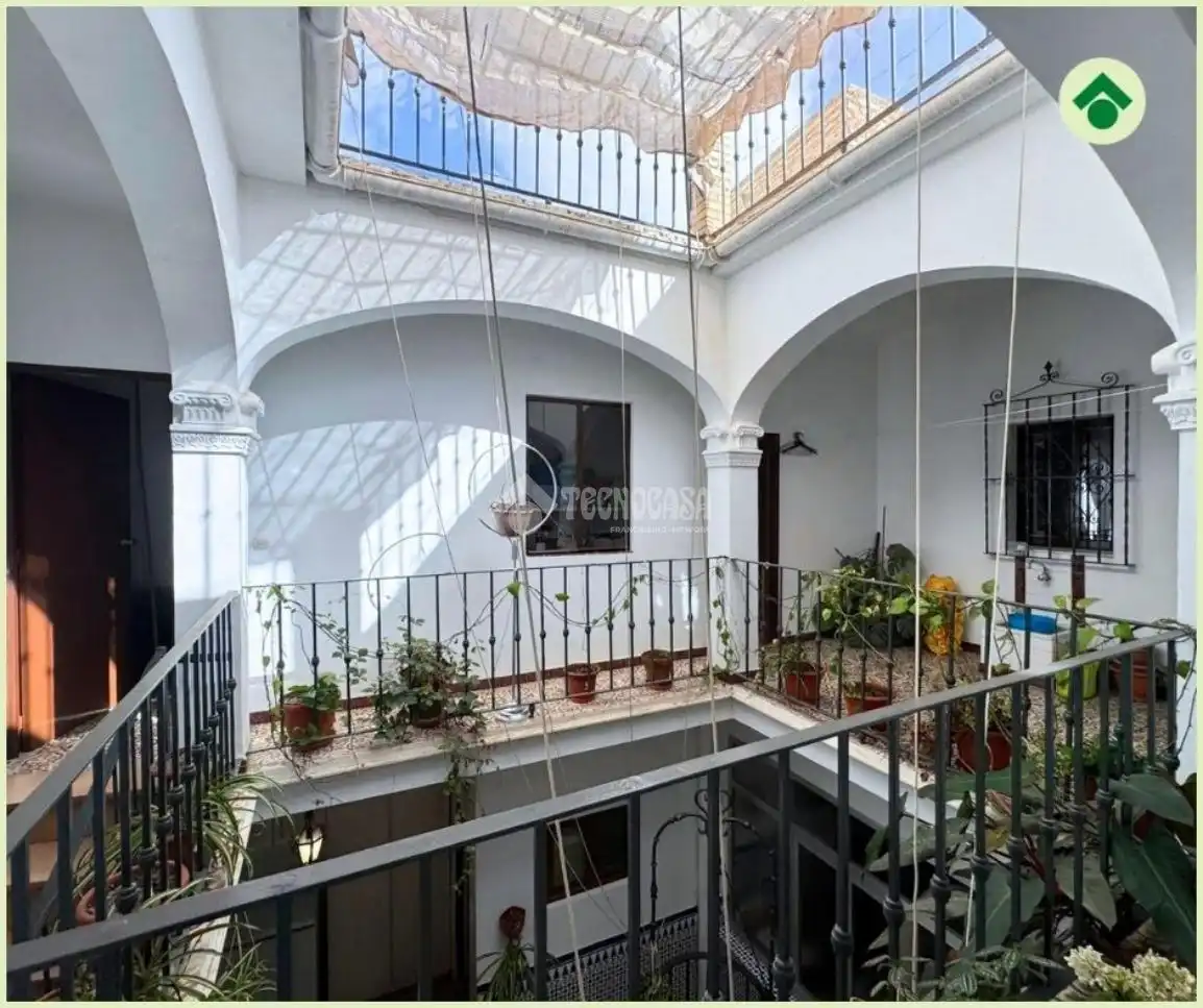 Casa o chalet en venta en Las Cabezas de San Juan con Terraza y Balcón
