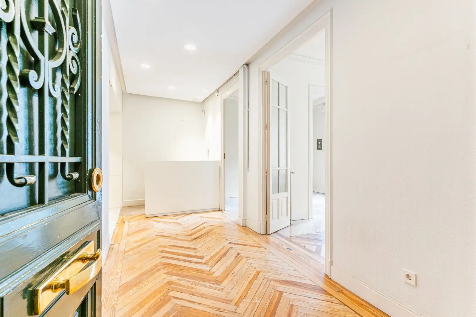Wohnung zum Verkauf in Madrid mit Klimaanlage, Heizung und Abstellraum