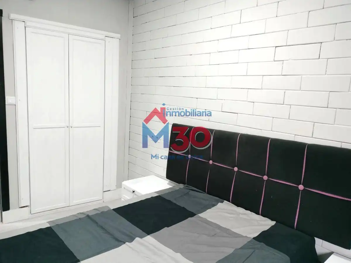 Habitación de Apartamento en venta en Miranda de Ebro con Calefacción y Trastero