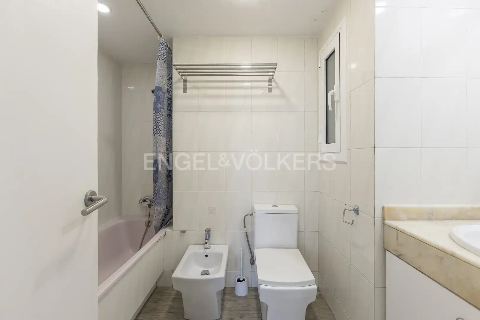 Baño de Piso en venta en Barcelona con Calefacción y Parquet