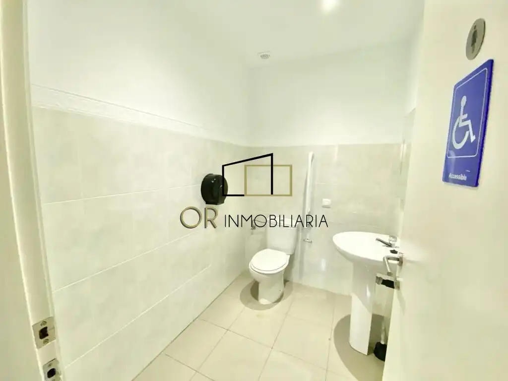 Local comercial en venta en Sant Julià, imagen 6