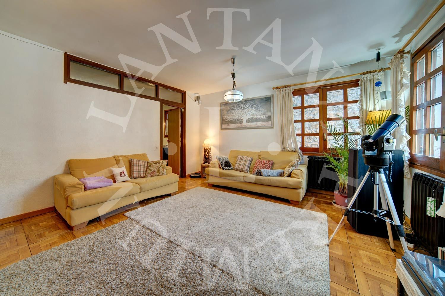 Vista exterior de Casa o xalet en venda en Naut Aran amb Calefacció, Jardí privat i Parquet