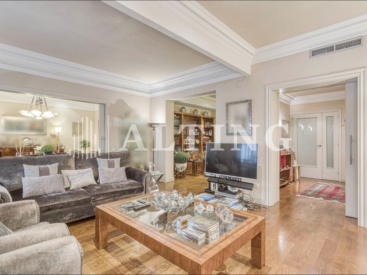 Sala d'estar de Pis en venda en  Barcelona Capital amb Aire condicionat, Calefacció i Parquet