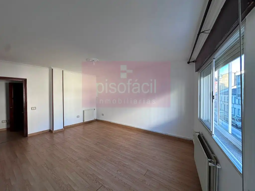 Sala d'estar de Edifici en venda en Lugo
