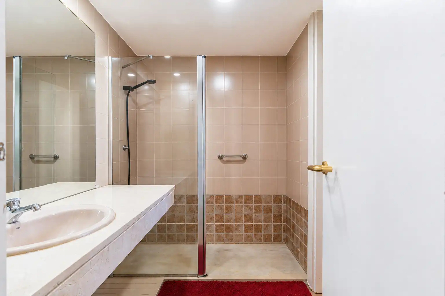 Baño de Casa adosada en venta en Torrelodones con Calefacción, Jardín privado y Piscina