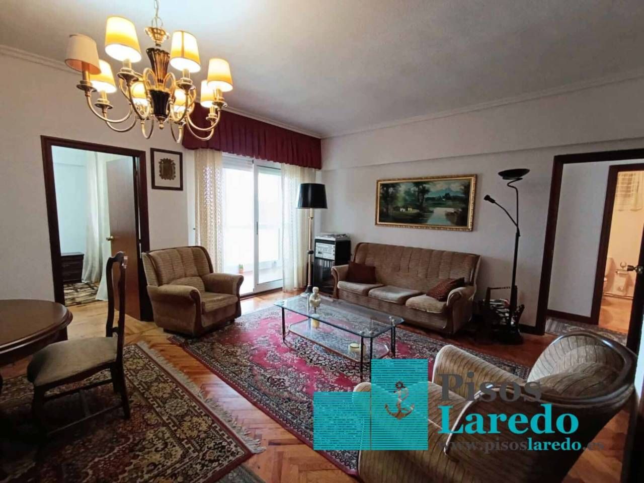 Sala de estar de Piso en venta en Laredo con Calefacción, Parquet y Terraza