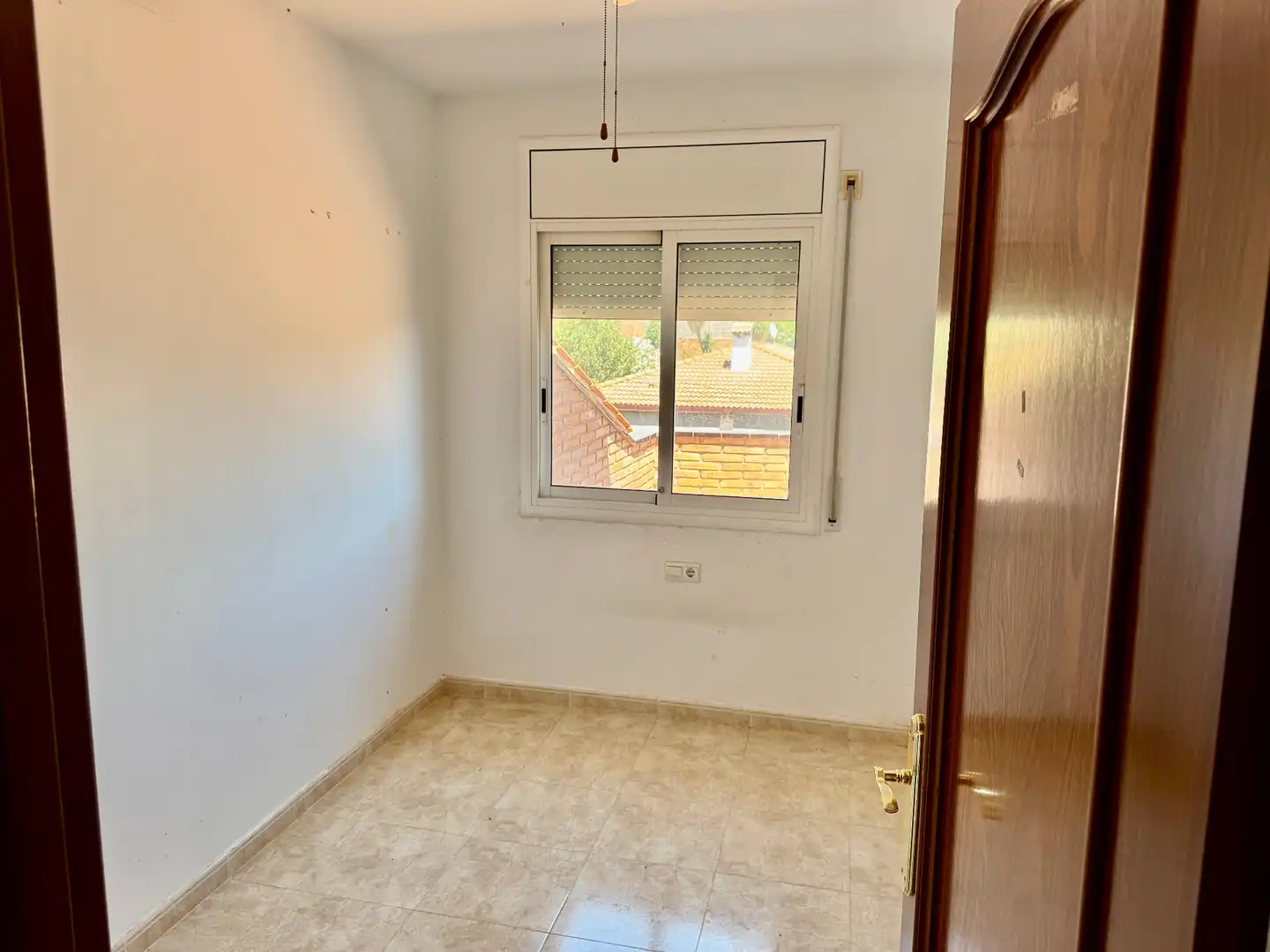 Schlafzimmer von Einfamilien-Reihenhaus zum Verkauf in Calafell mit Heizung, Privatgarten und Terrasse