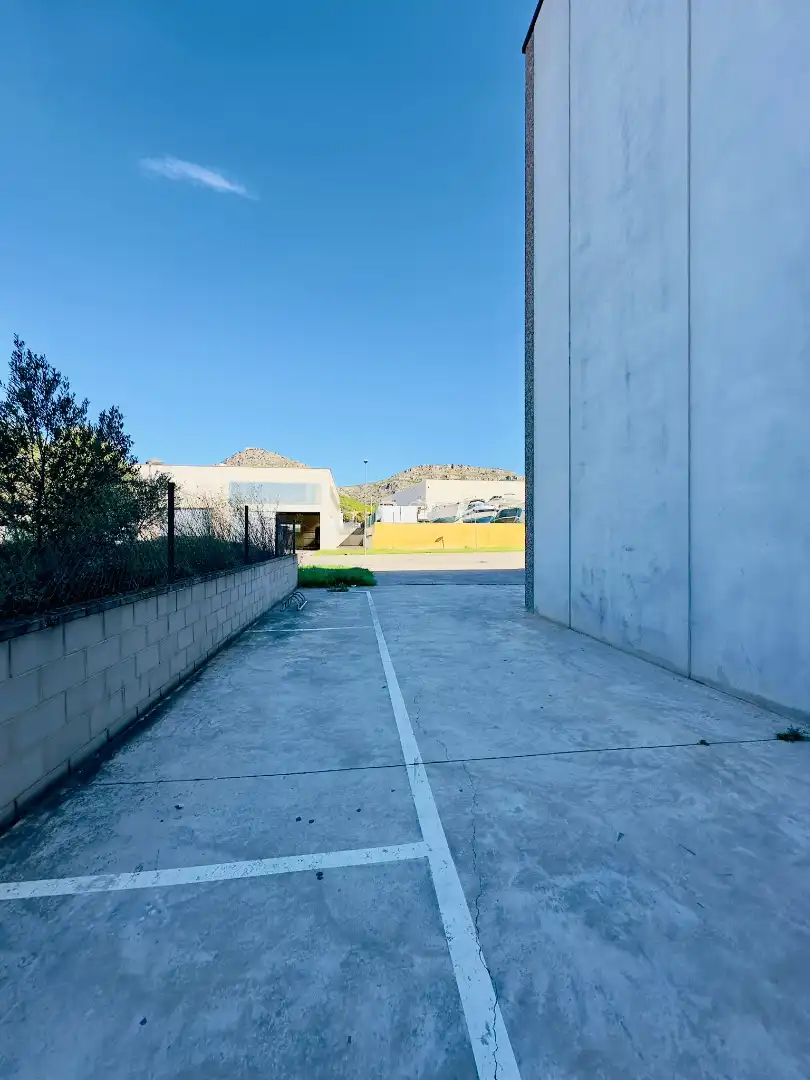 Vista exterior de Nave industrial en venta en Torroella de Montgrí con Calefacción y Alarma