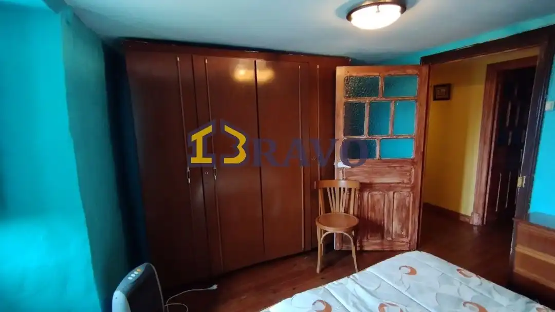 Dormitori de Casa o xalet en venda en Valle de Losa amb Jardí privat i Terrassa