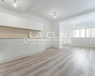 Kitchen of Flat for sale in  Tarragona Capital  with Air Conditioner, Heating and Parquet flooring