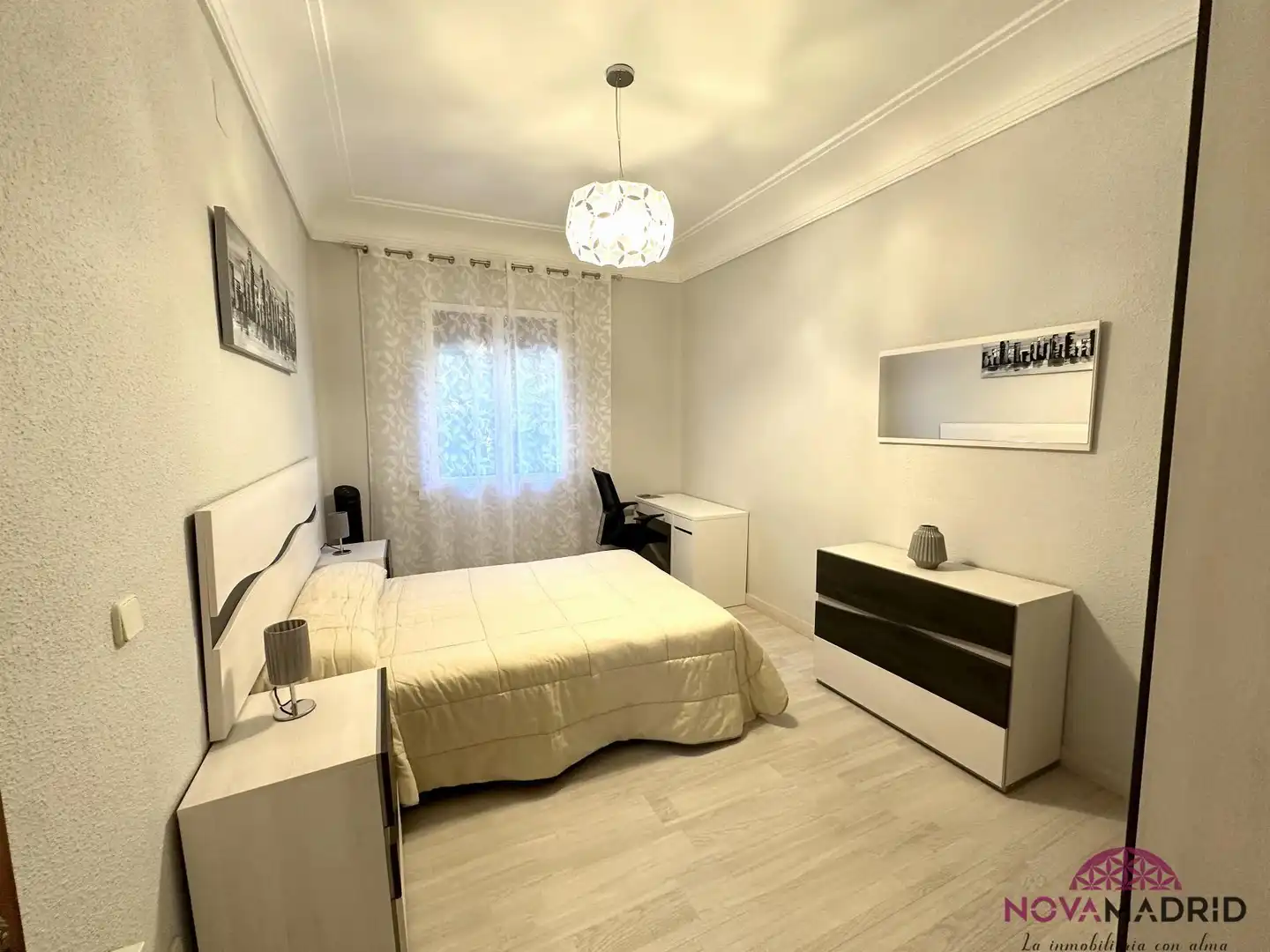 Bedroom of Flat for sale in Madrid  with Heating and Furnished