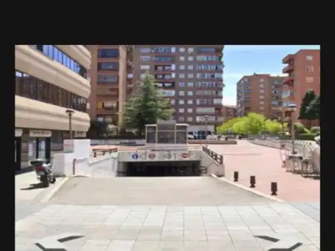 Individuel à vendre à Rey Juan Carlos 1 82