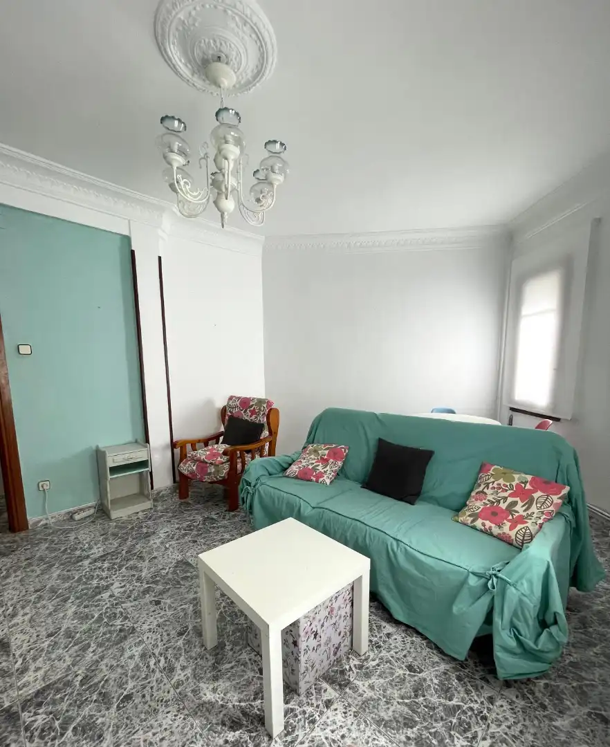 Wohnzimmer von Wohnung zur Miete in Zaragoza mit Heizung, Möbliert und Ofen