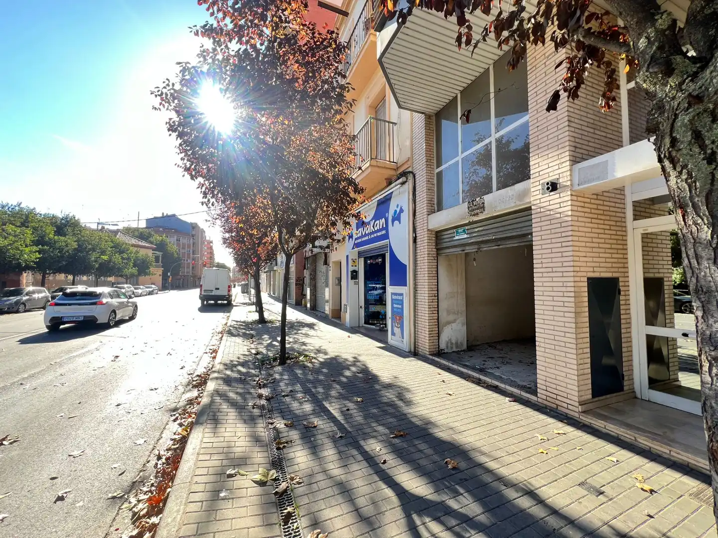 Vista exterior de Local en venda en Lleida