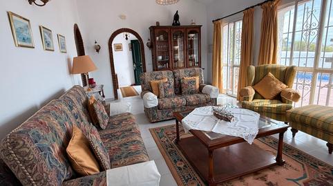 Foto 3 de Casa adosada en venda a Calle Cártama, Nueva Nerja, Málaga