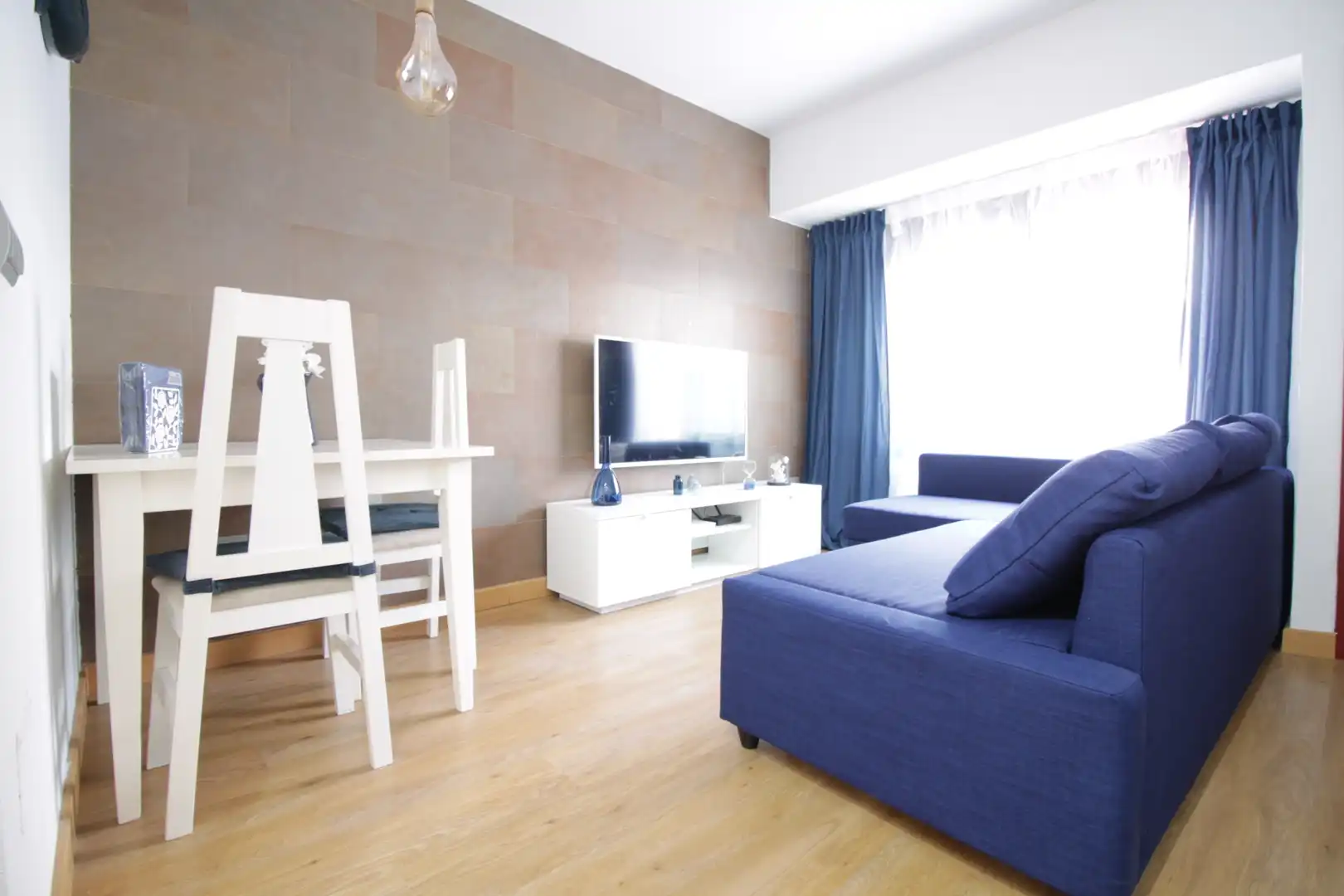 Piso con ascensor en venta en Pasaje Jack London 11, imagen 2
