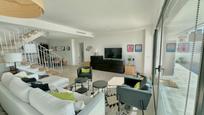 Sala d'estar de Àtic en venda en Torremolinos amb Aire condicionat i Terrassa