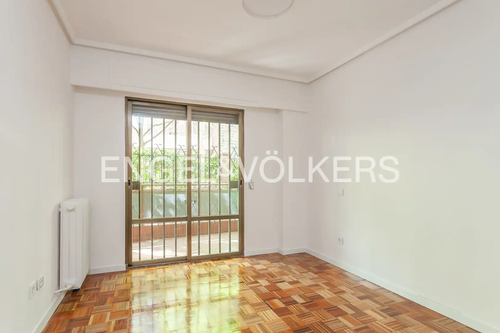 Apartamento de alquiler en Madrid con Calefacción, Parquet y Terraza